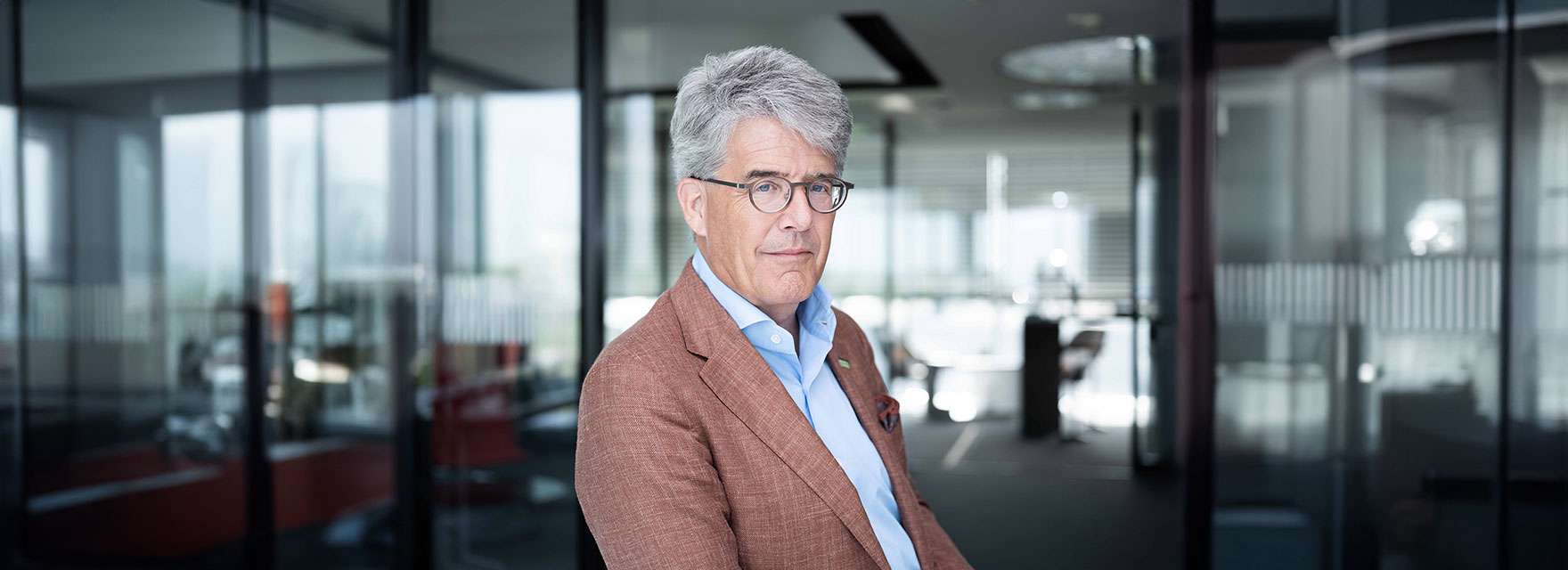 Paralysis in Germany